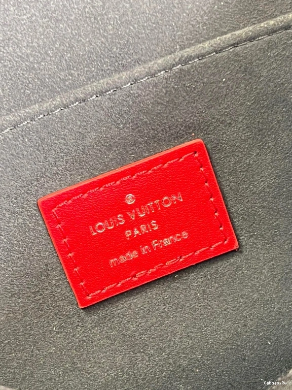 VUITTON LOUIS MM DAUPHINE 0510
